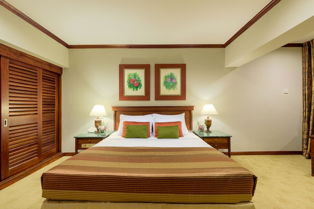 Superior Room, Non Smoking, Mountain View photo 3