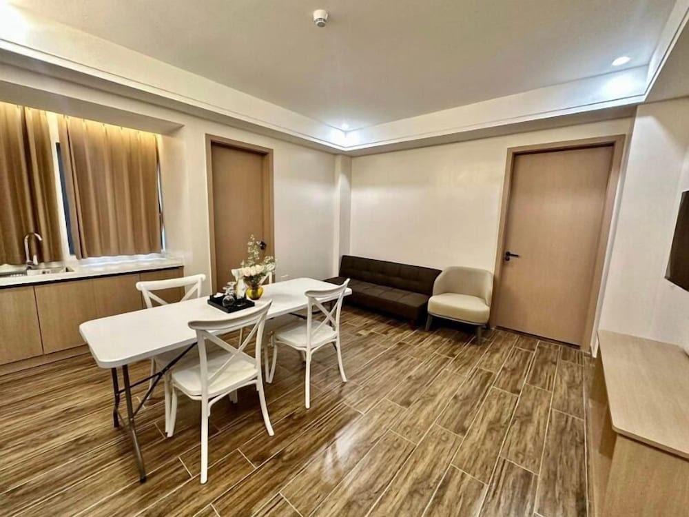 Family Suite, City View photo 2