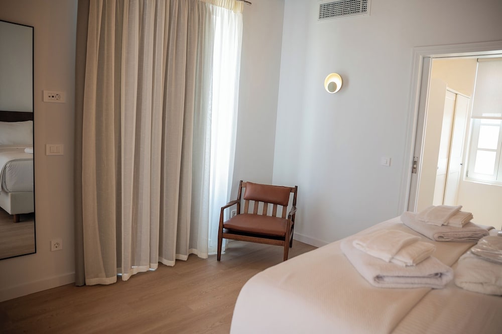 Deluxe Suite, Balcony, Sea View