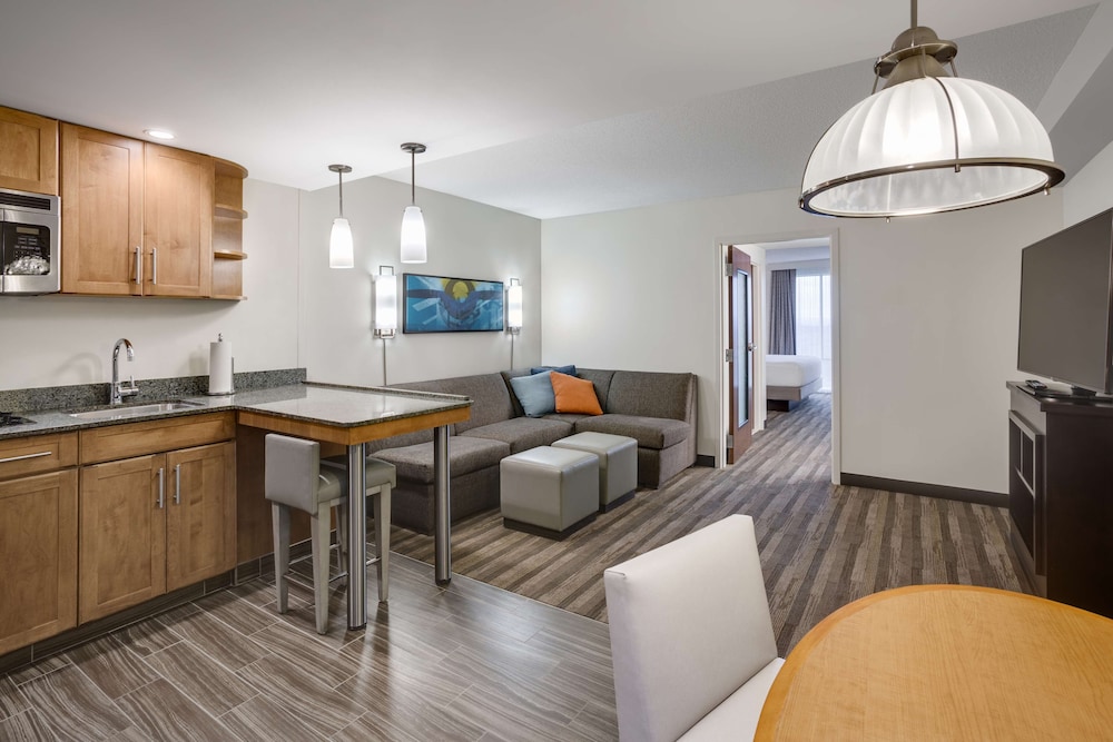 Standard Suite, 1 Bedroom photo 3