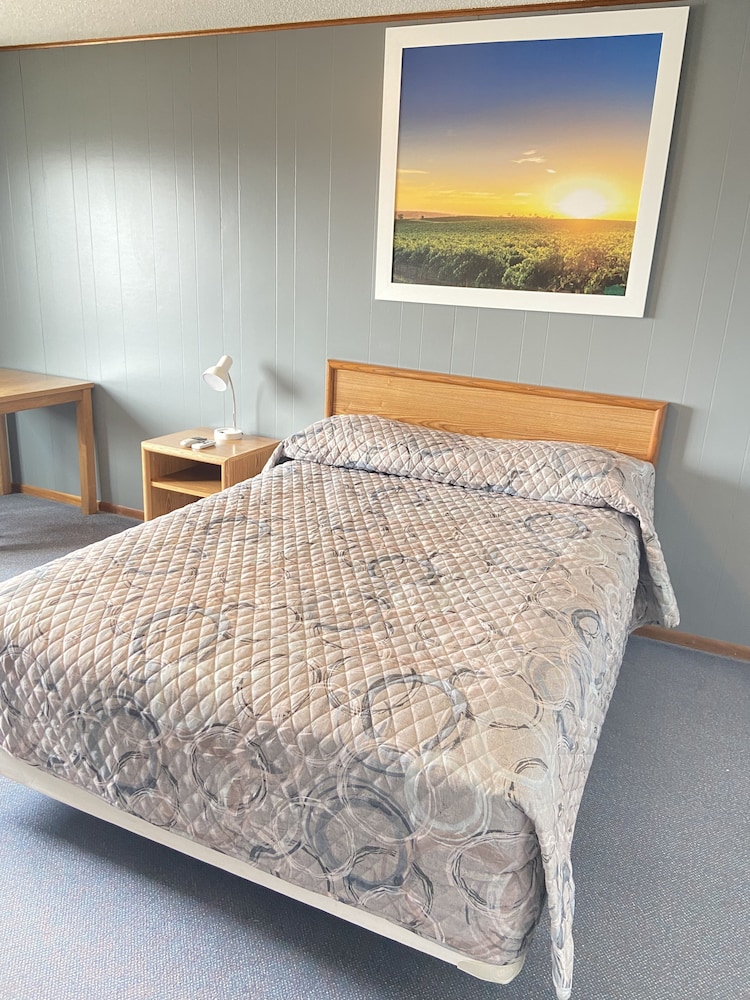 Standard Room, 1 Queen Bed, Accessible, Refrigerator & Microwave photo 1