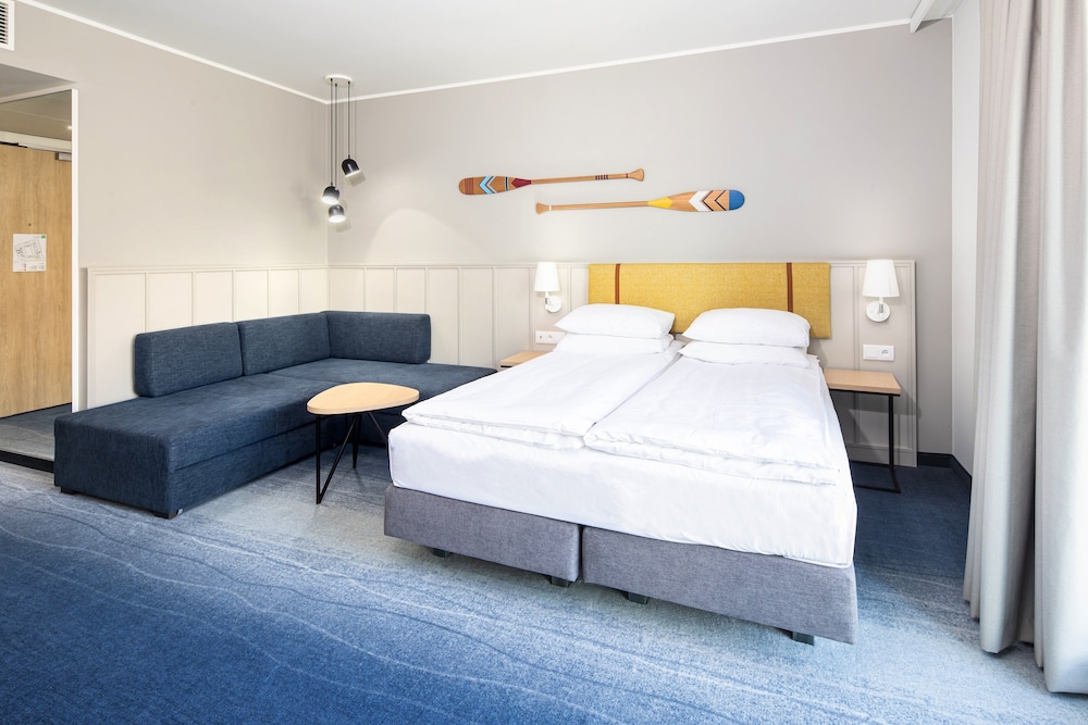 Premium Room, 1 Queen Bed with Sofa bed