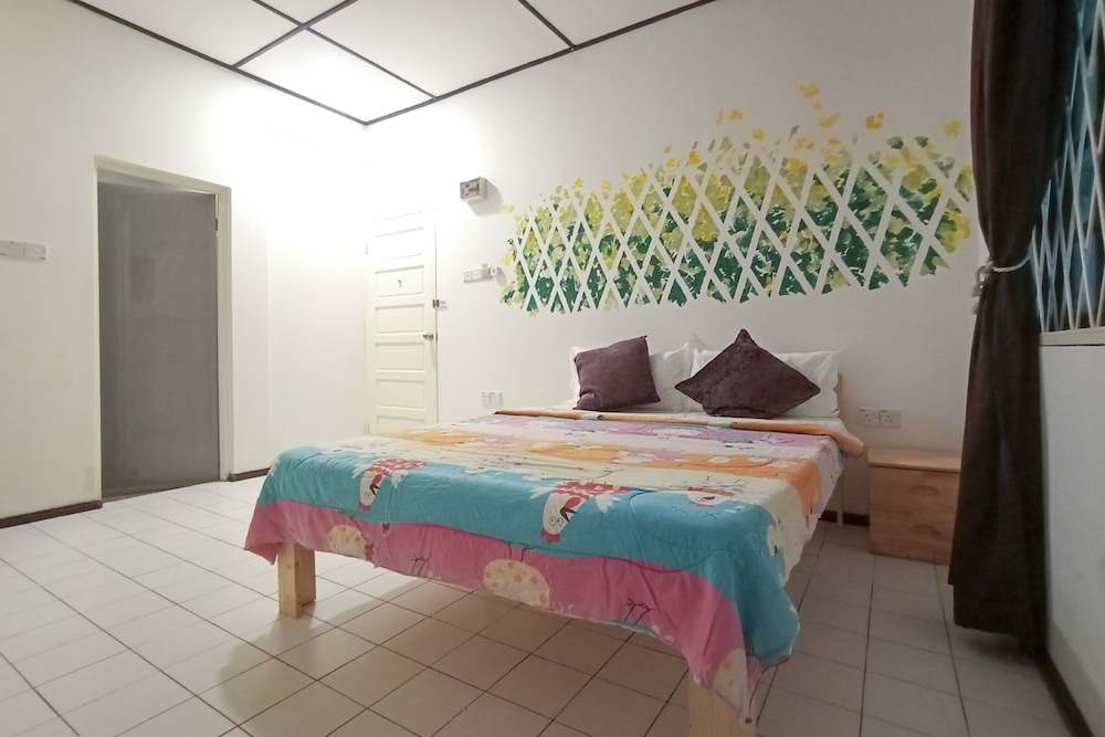 Room, Private Bathroom