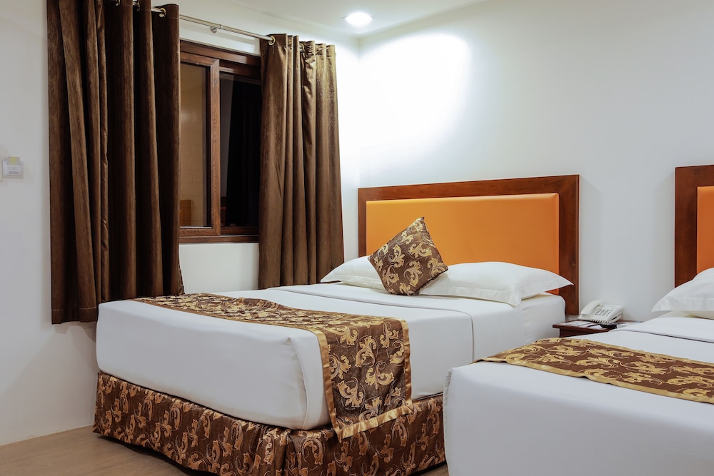 Deluxe Room - Photo 3