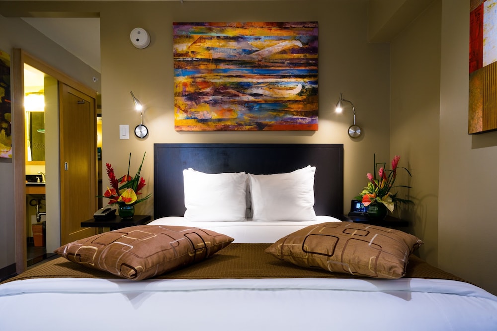 Lifestyle Family Suite, 2 Queen Beds, City View - Photo 3