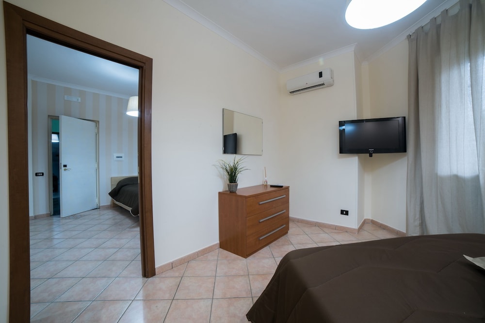 Deluxe Double or Twin Room, Balcony, Garden View photo 2
