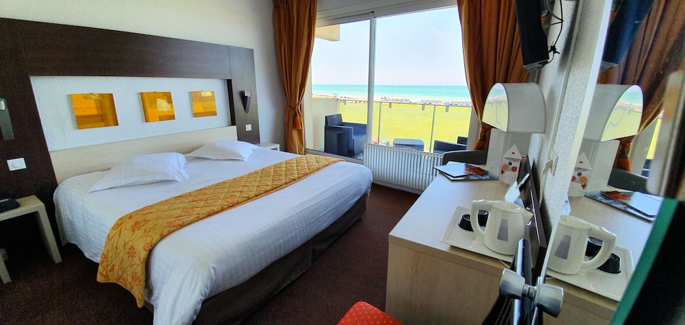 Superior Double or Twin Room, Sea View