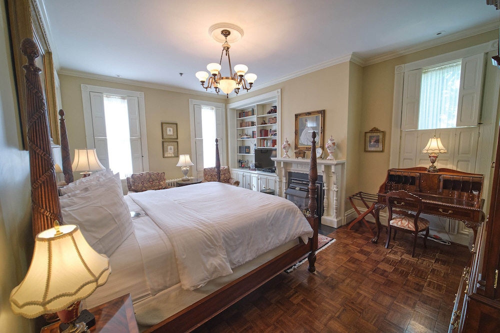 The MacIntosh Suite