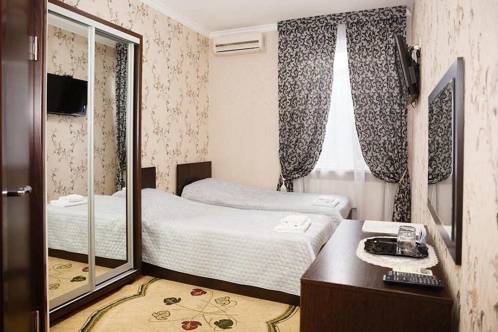 Standard Double Or Twin Room, 1 Bedroom, Refrigerator, Courtyard Area photo 1