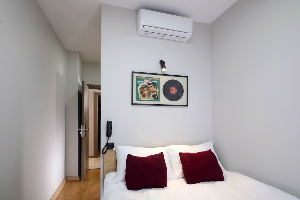 Economy Room photo 1