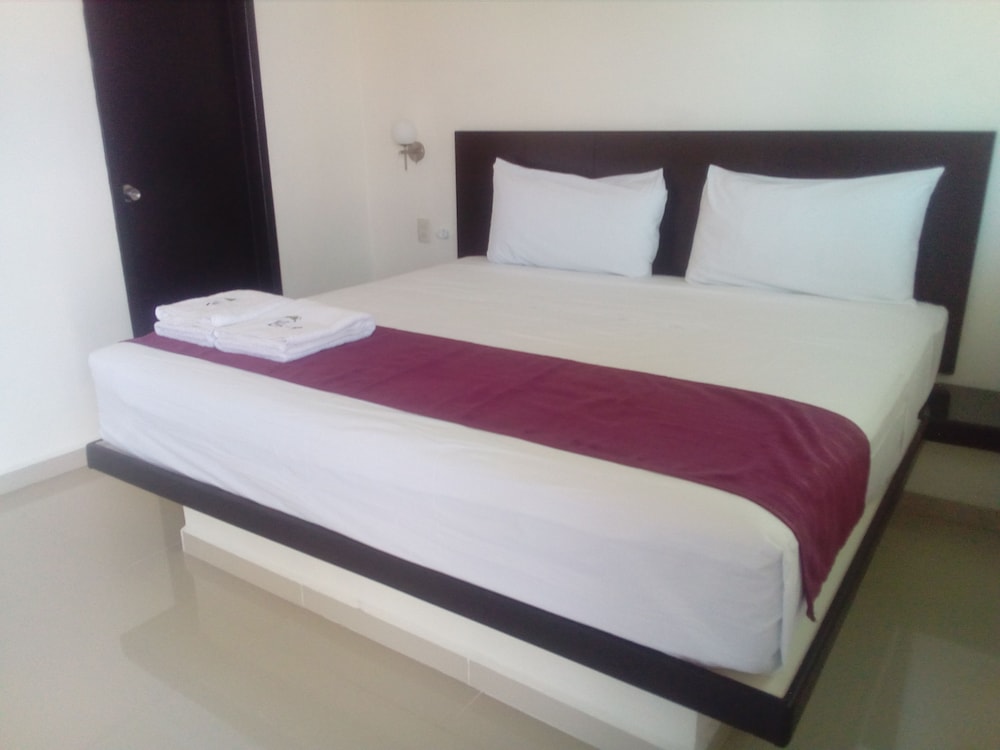 Standard Room, 1 King Bed