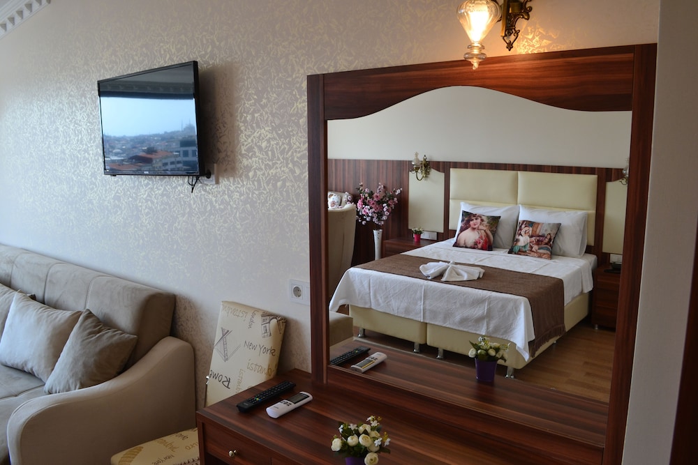Superior Quadruple Room, Sea View photo 3