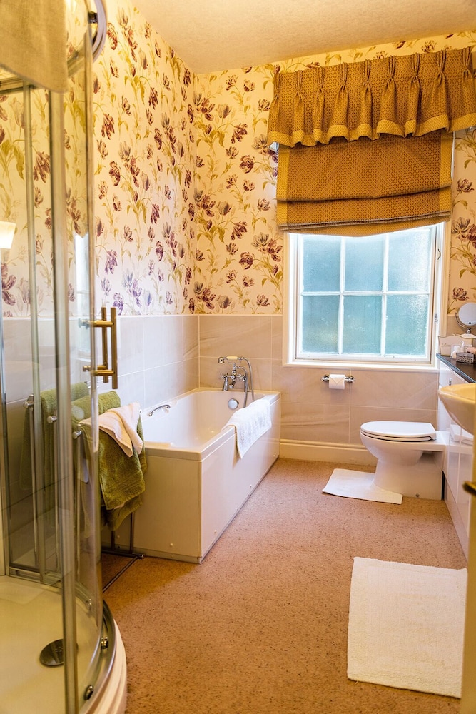 KATESHILL HOUSE, Photo 4