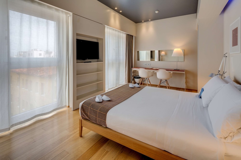 Superior Room, 1 Queen Bed - Photo 21