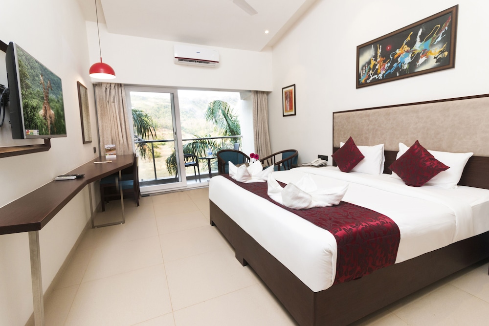 Standard Double Room, 1 King Bed, Non Smoking - Photo 1