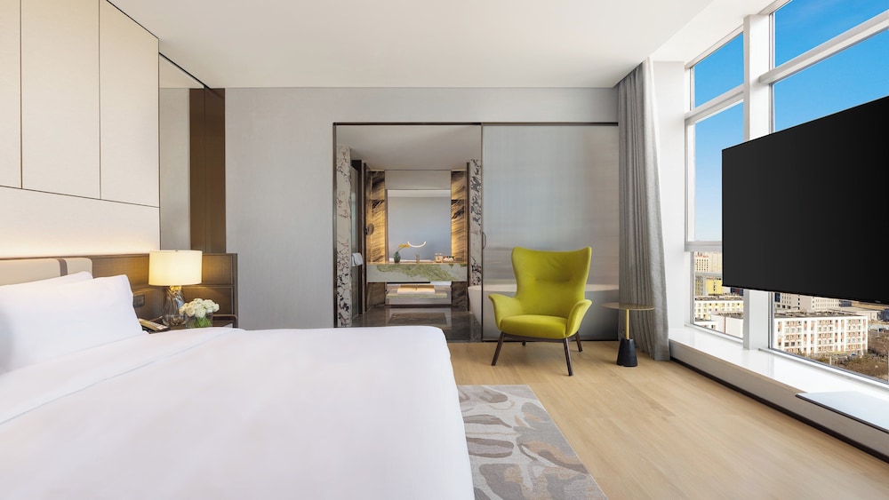 Suite, 1 Bedroom, Kitchen (Dining Area)