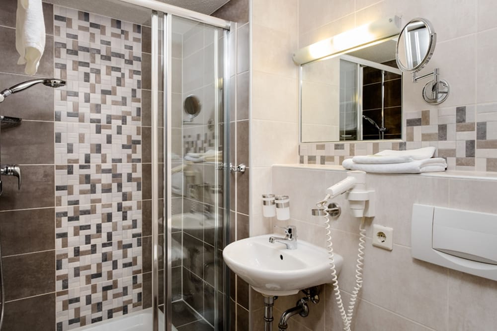 Triple Room - Photo 8