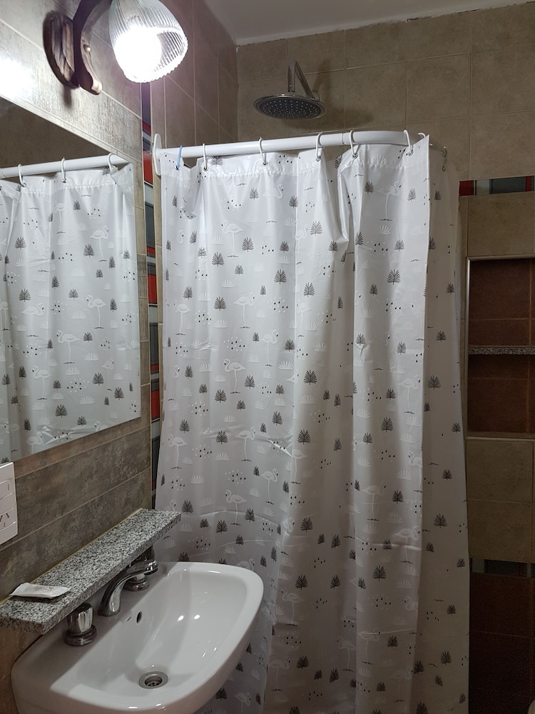 Basic Triple Room, 1 Bedroom photo 3