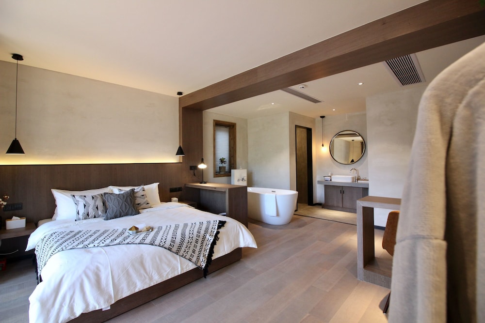 Comfort Double Room(1st Floor)