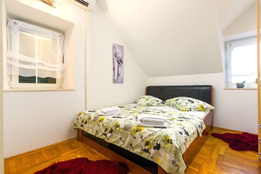City Duplex, City View