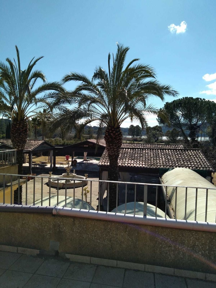 Basic Double Room Single Use, Lake View