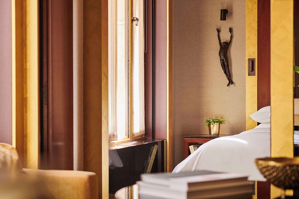 Park Executive Paix View Suite