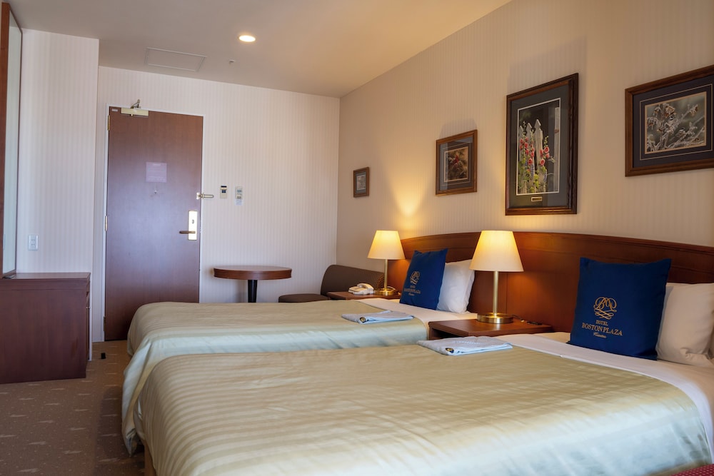 Twin Room, Smoking, City View photo 2