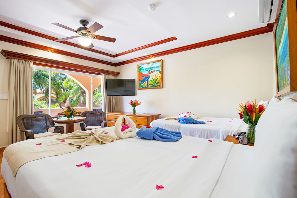 Deluxe Room, 2 Double Beds - Photo 8