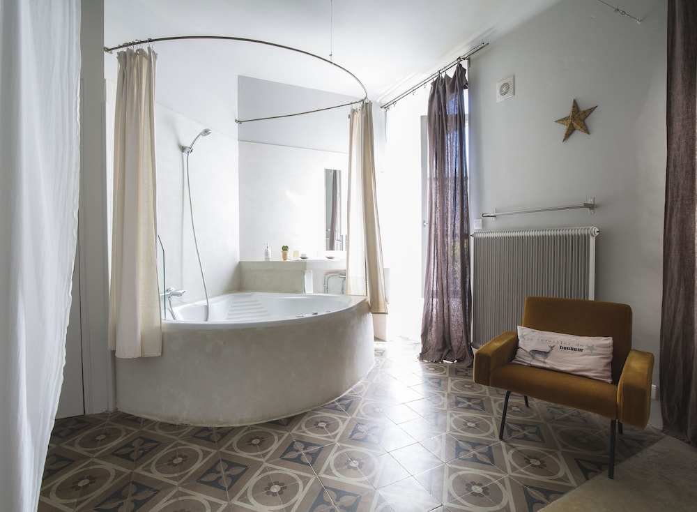 Double Room (Bois De Santal) photo 2