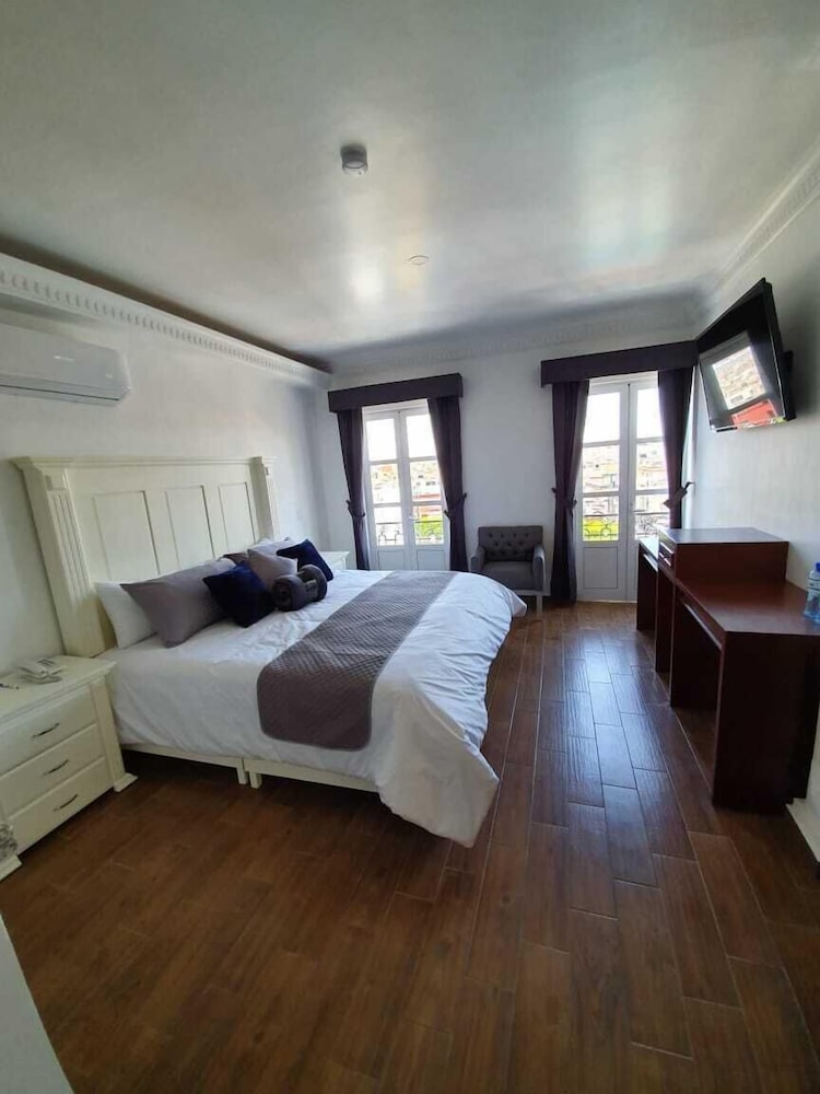 Luxury Room photo 2