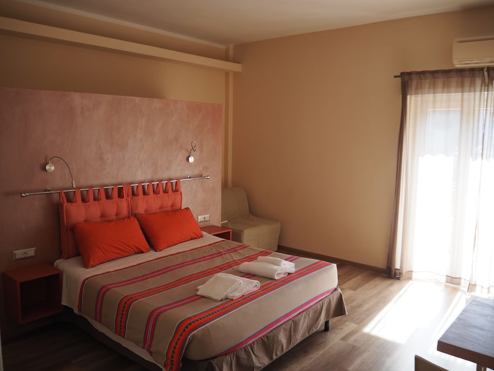 Deluxe Double Room, Non Smoking, Balcony