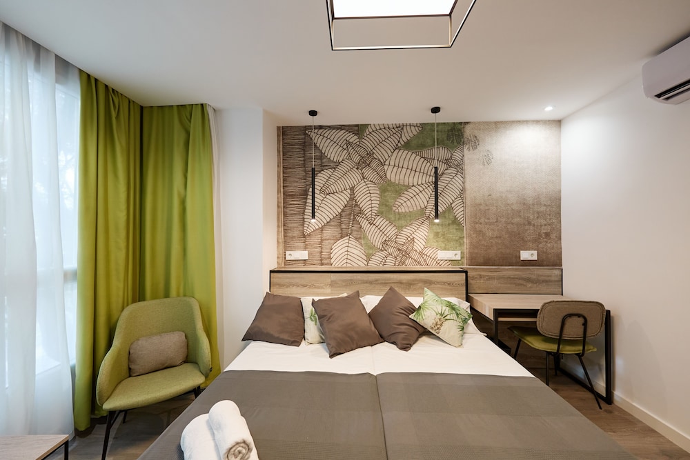 Superior Double or Twin Room - Photo 3