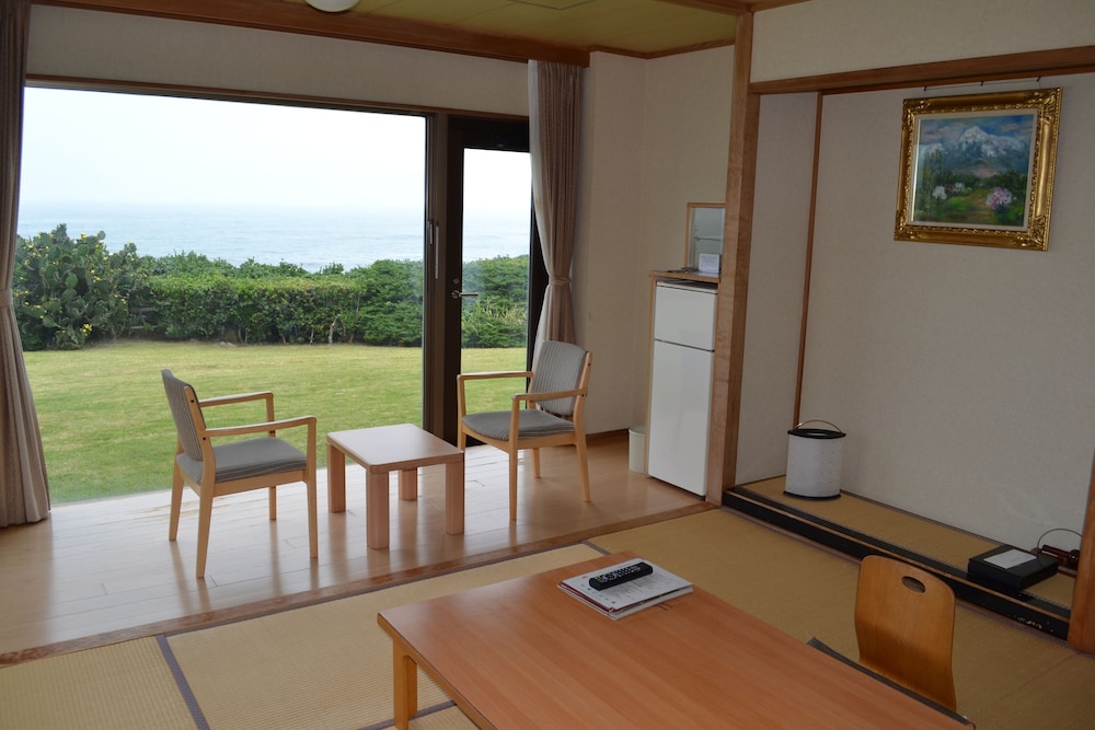 Japanese Style, Run Of House, Ocean View, For 3 Guests photo 1