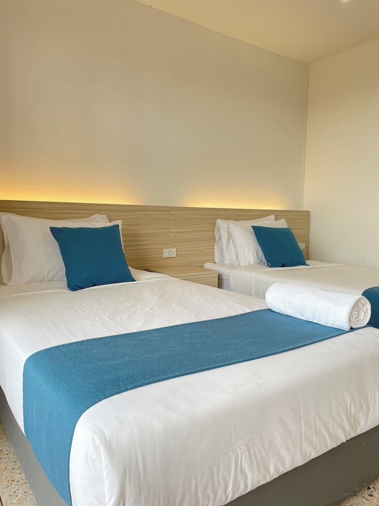 Standard Twin Room photo 3