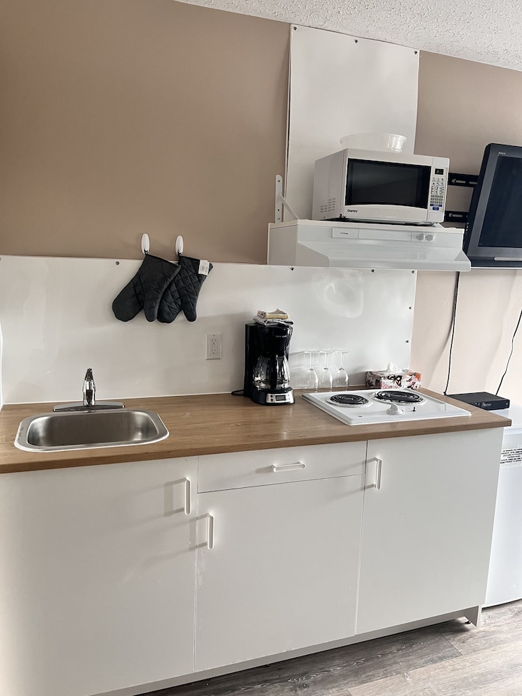 Economy Suite