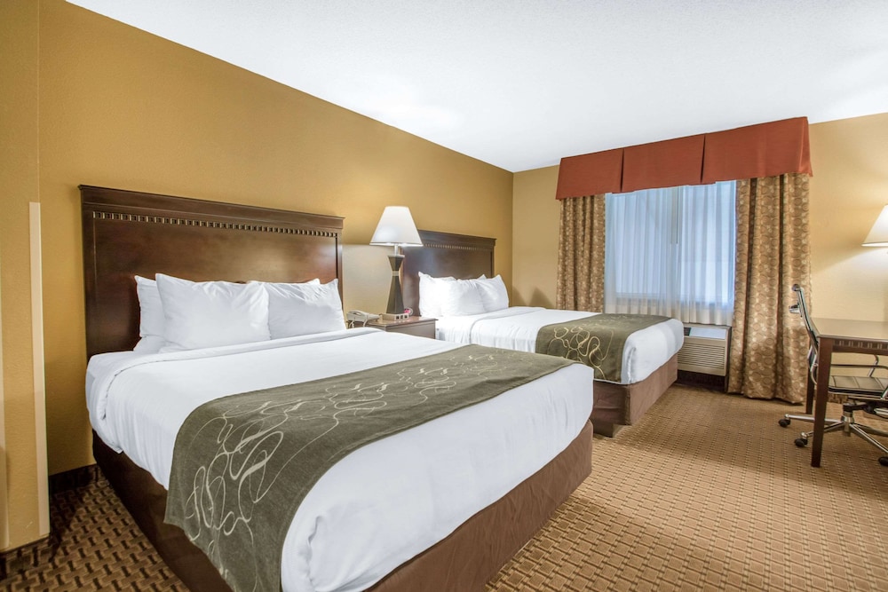 Suite, Multiple Beds, Non Smoking (2 Queen, 2 Person Sofa Bed) - Photo 1