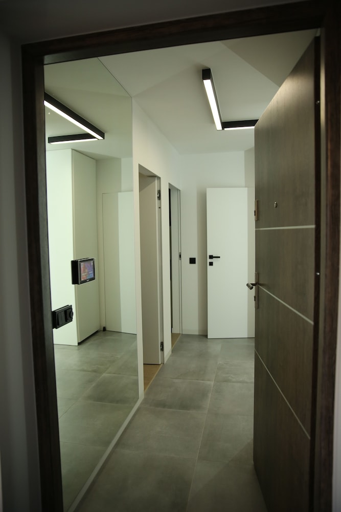 Luxury Apartment, 3 Bedrooms photo 2
