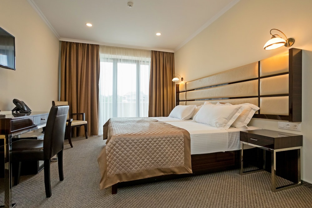 Senior Suite, Mountain View, Mountainside photo 2