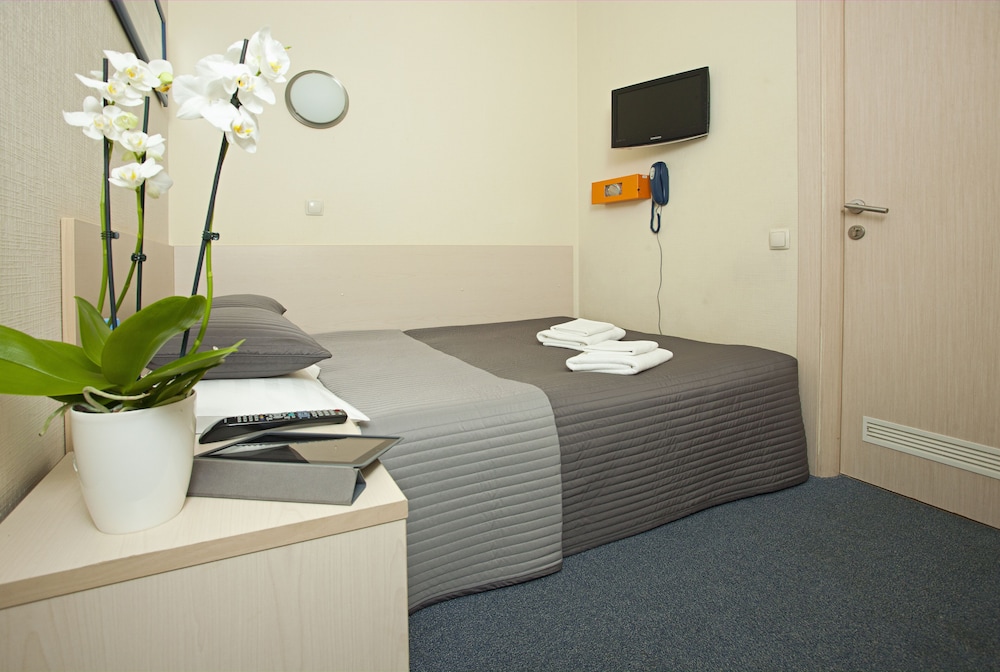 Double Room, No Windows (12 часов/hours) photo 3