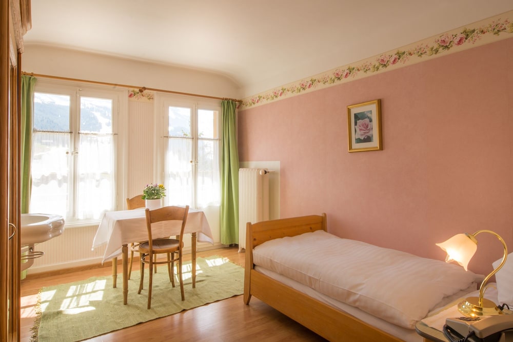 Single Room photo 3