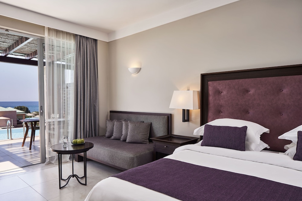 Twin / Double Room Swim Up Sea View