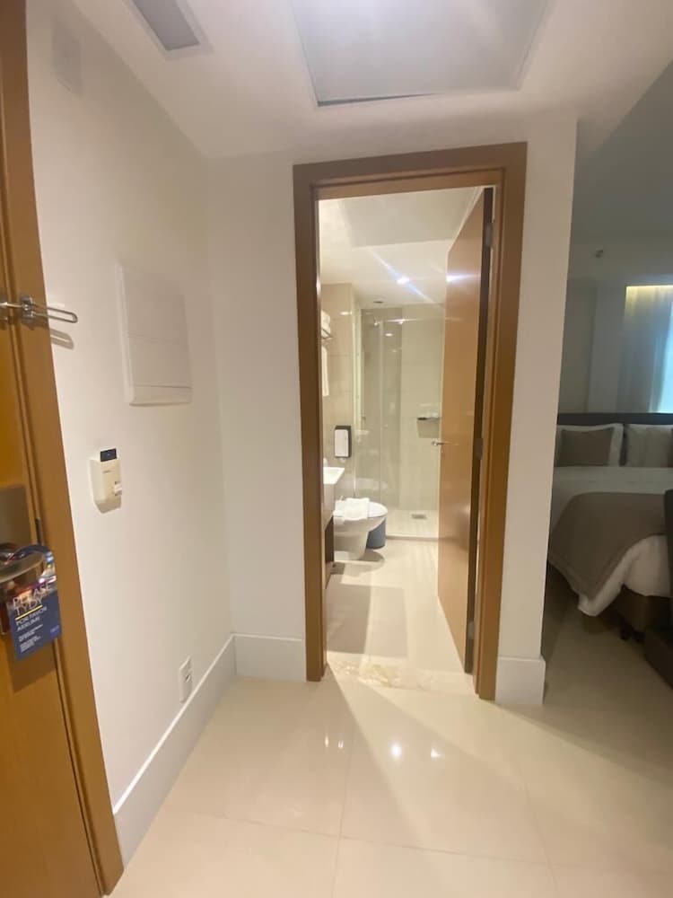 Executive Room, 1 Queen Bed, Non Smoking photo 3