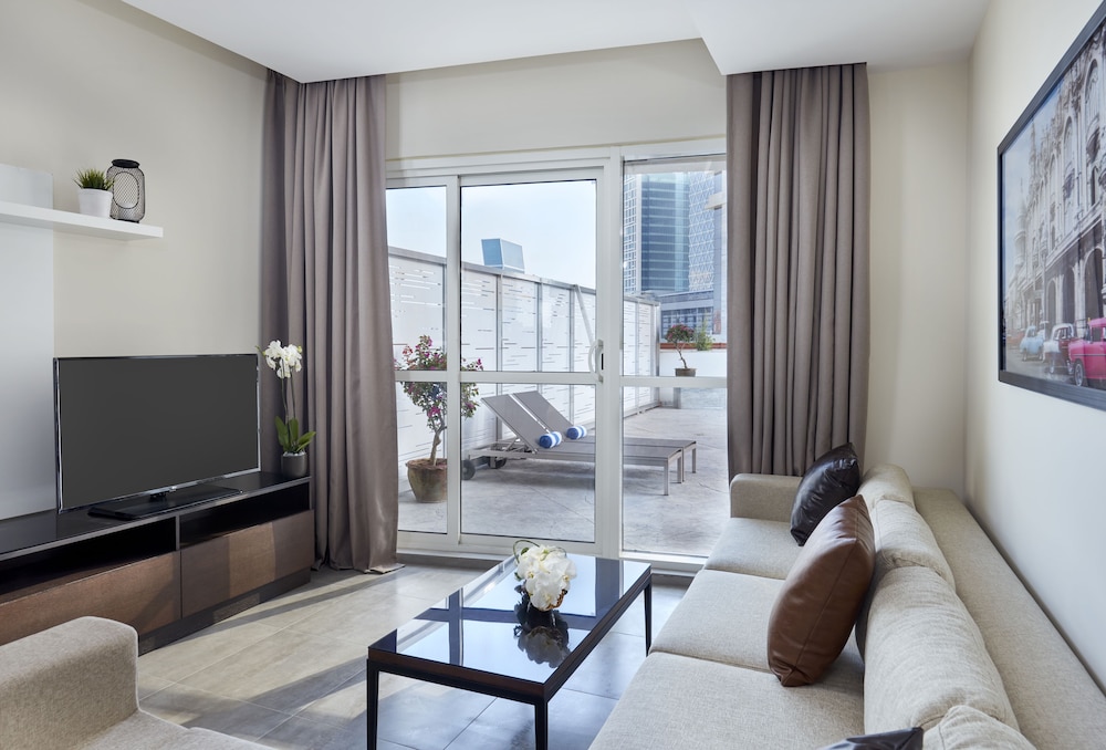 Suite, Multiple Beds, Kitchen