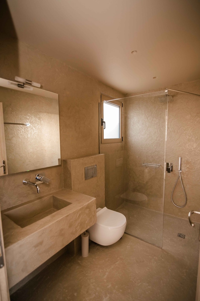 Panoramic Suite, Private Pool photo 3