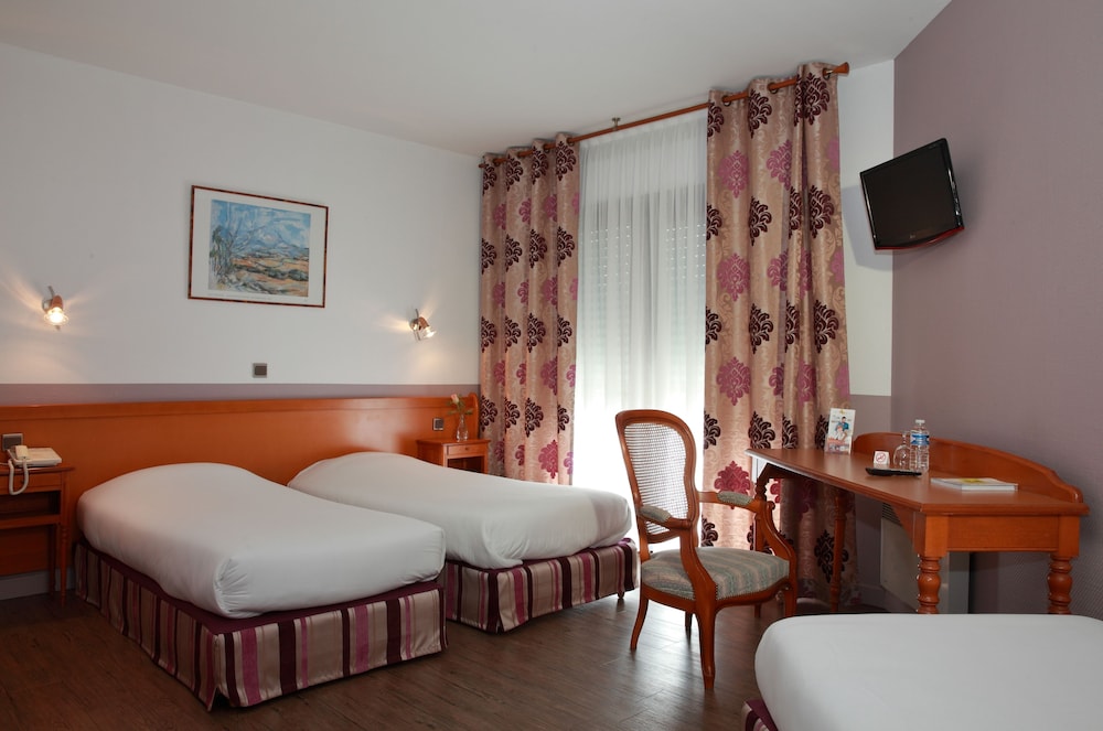 Comfort Triple Room photo 3