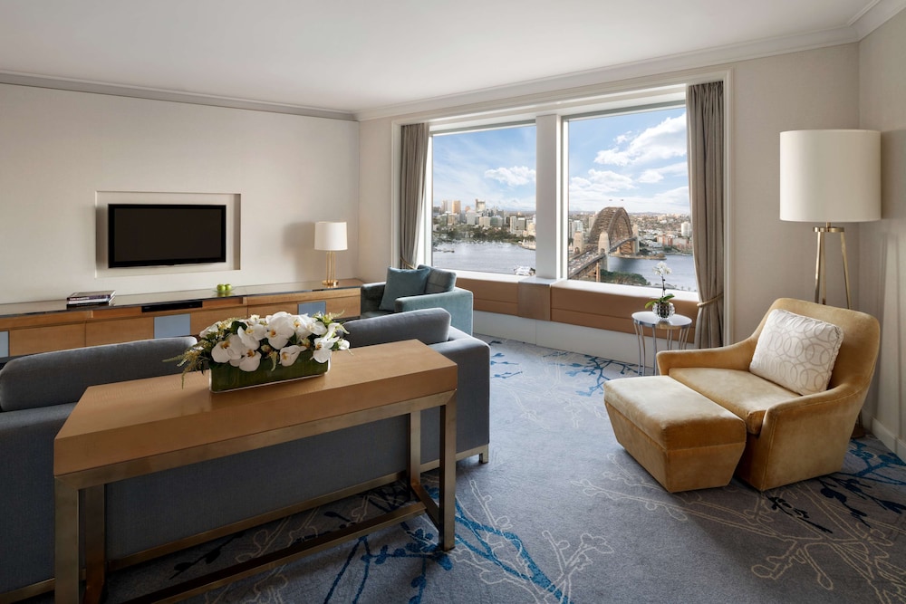Horizon Suite, 1 King Bed, Lounge Access Tower High Floor