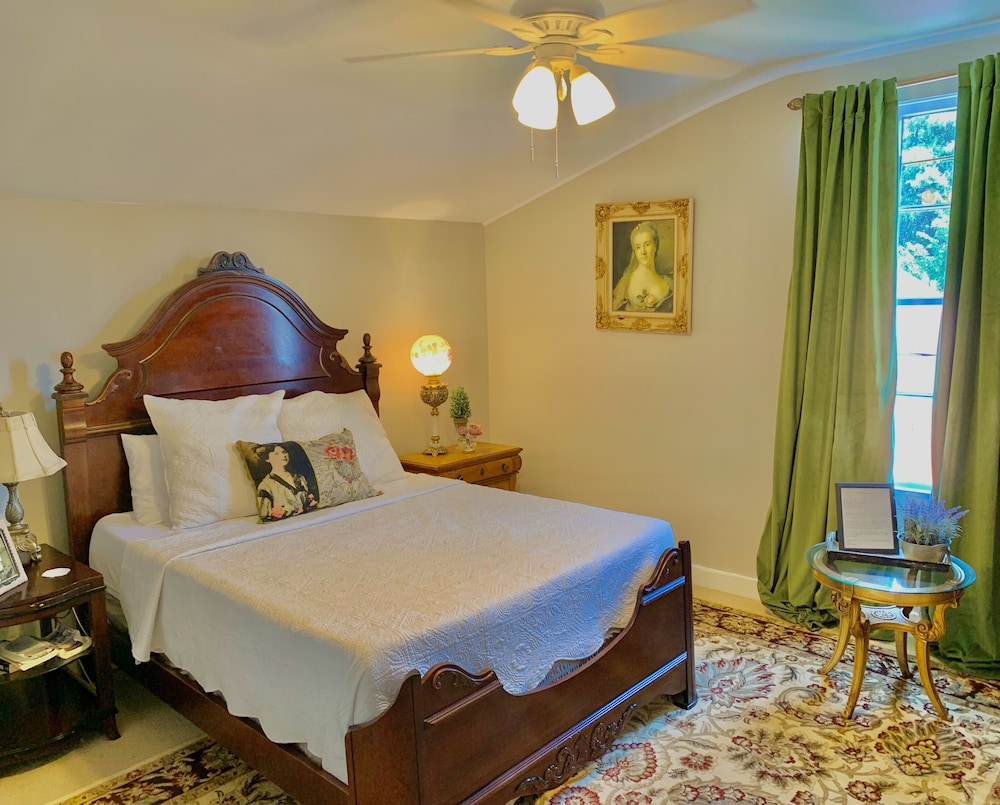 Hanover Room