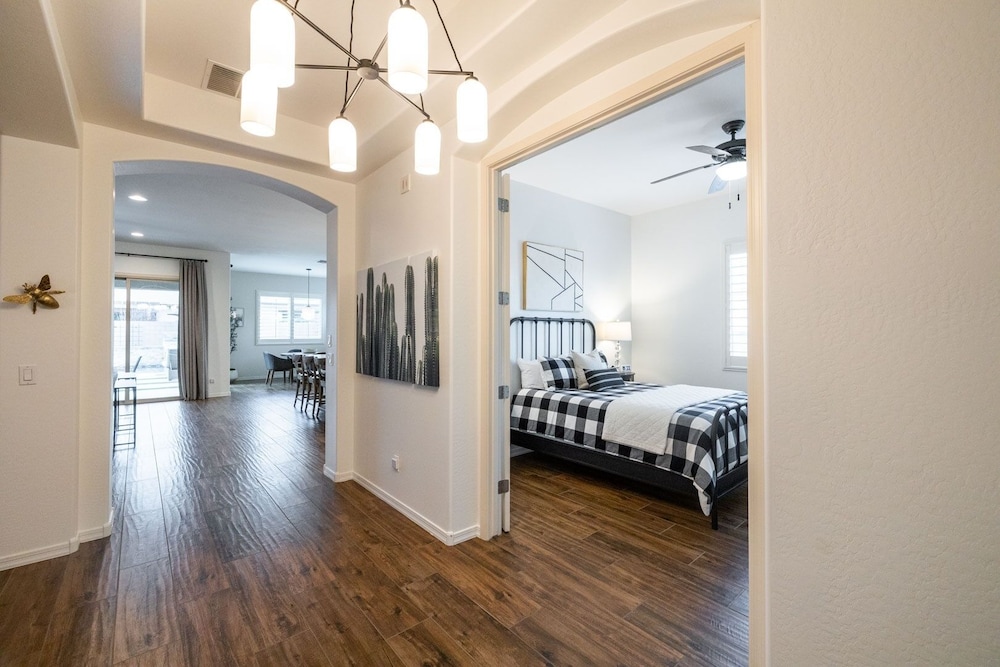 House, 5 Bedrooms