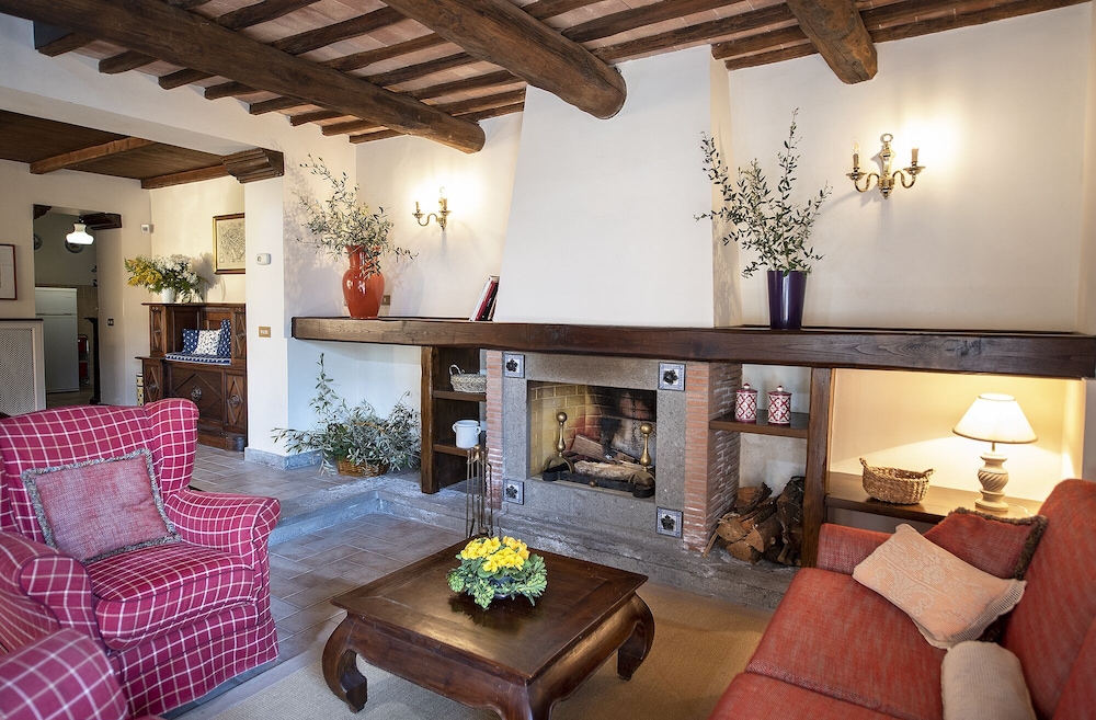 Classic Villa, 2 Bedrooms photo 2