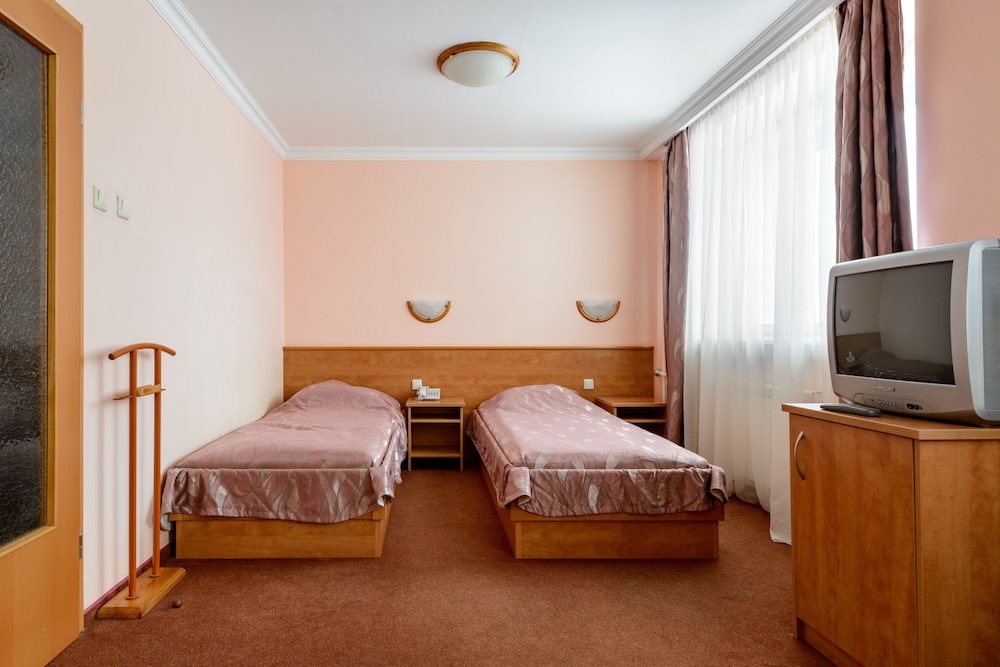 Standard Twin Room, 2 Twin Beds, Non Smoking photo 1